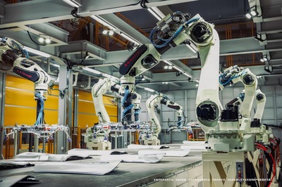 深藍S7南京智慧工廠下線，以網絡技術開啟新能源品質智造新篇章